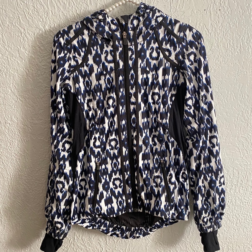 Lululemon Ikat Downtime hoodie jacket size 2